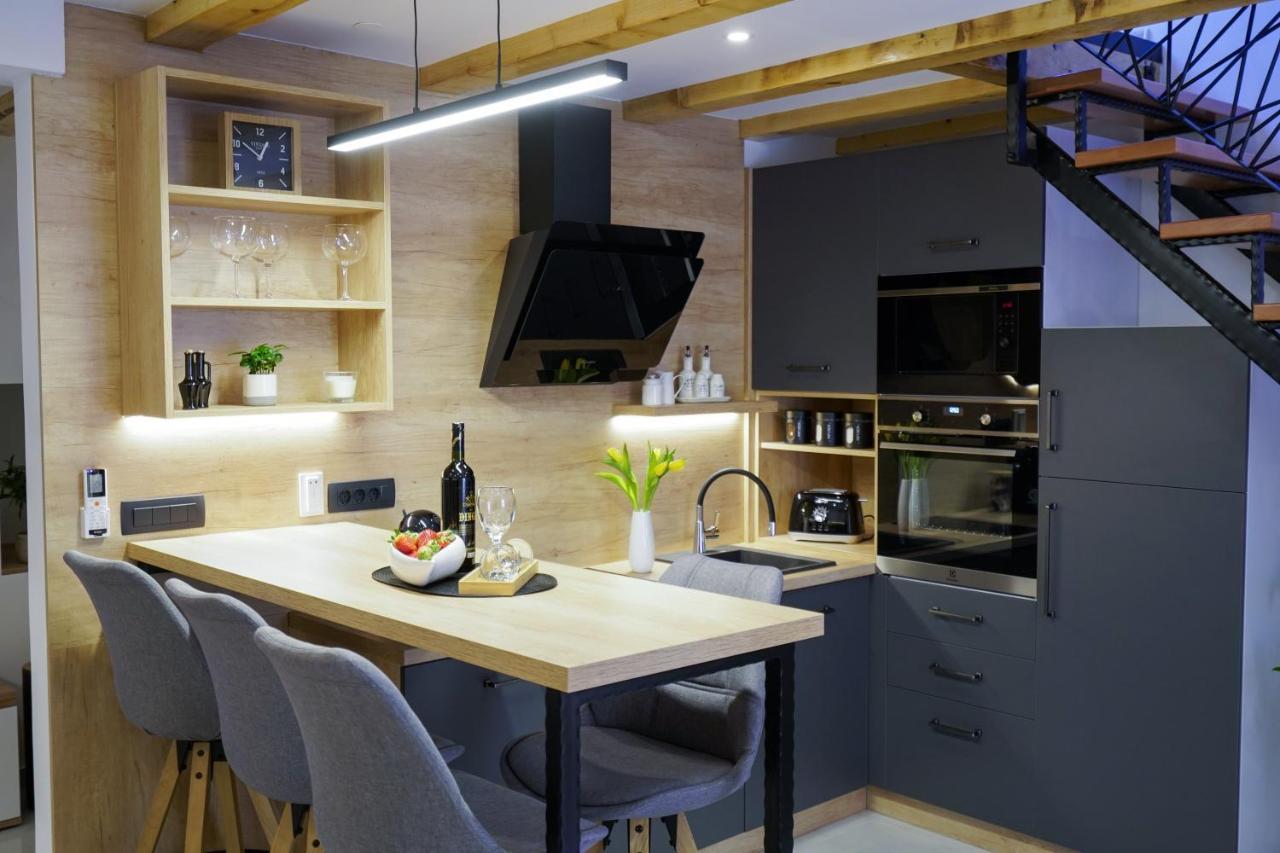 Apartment Ispod Ure Синь Екстер'єр фото