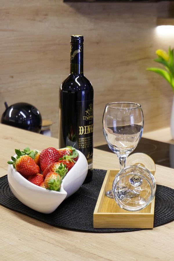 Apartment Ispod Ure Синь Екстер'єр фото