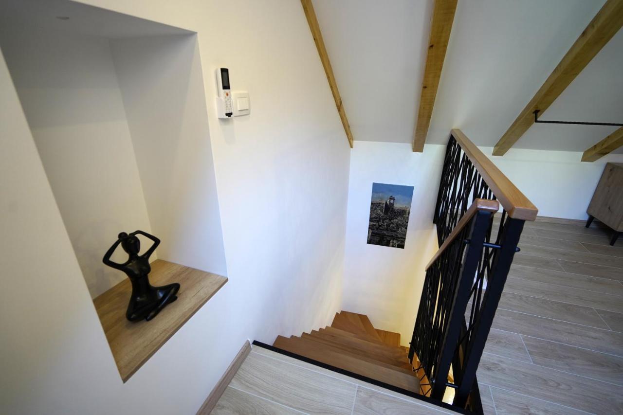 Apartment Ispod Ure Синь Екстер'єр фото